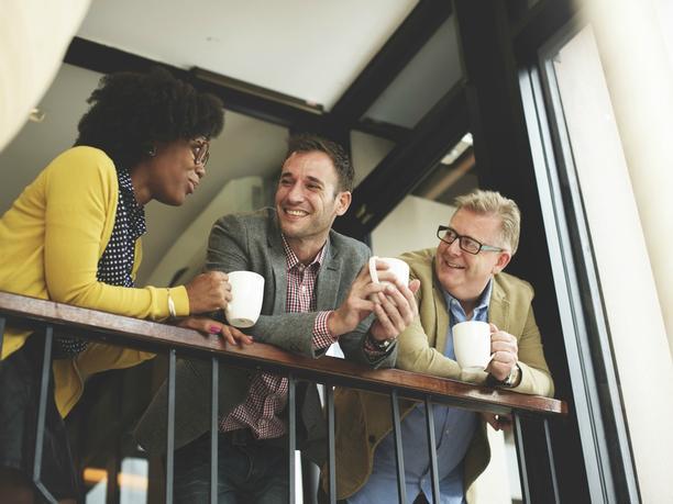 20+ Effortless Conversation Starters That Will Save You From Awkward Small Talk
