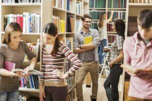 University students – arts degree pathway image