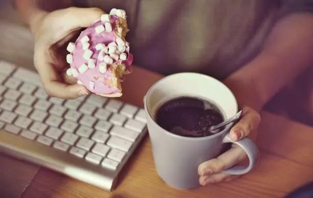 Top 10 Tips On How Not To Get Fat At Work - Career FAQs