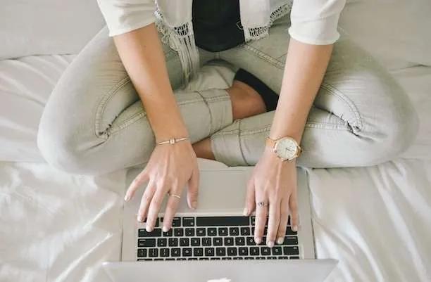 How to Become A Professional Blogger