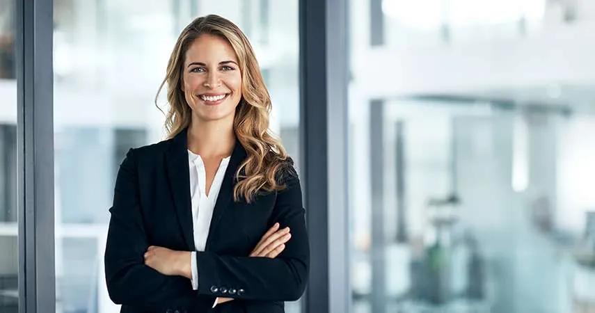 This Is What The Ideal LinkedIn Photo Looks Like (+ 6 Tips To Perfect Yours!)
